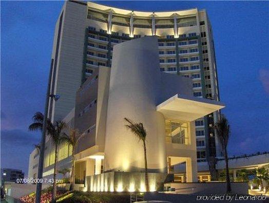 Krystal Urban Cancun & Beach Club Екстер'єр фото