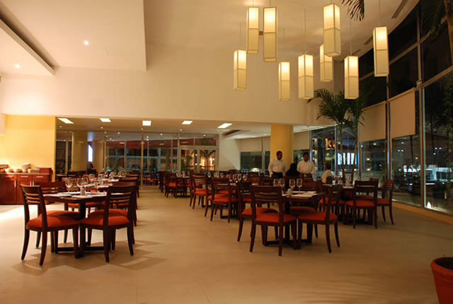 Krystal Urban Cancun & Beach Club Екстер'єр фото